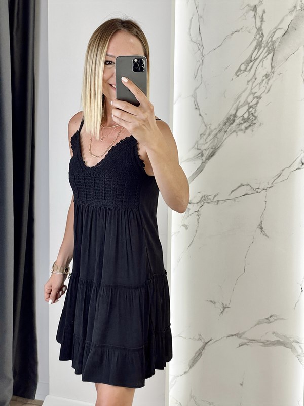Astarlı Kısa Göğsü Triko Elbise Siyah